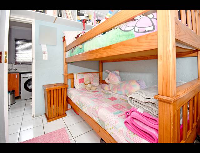 2 BEDROOM APARTMENT FOR SALE IN BRAMLEY VIEW